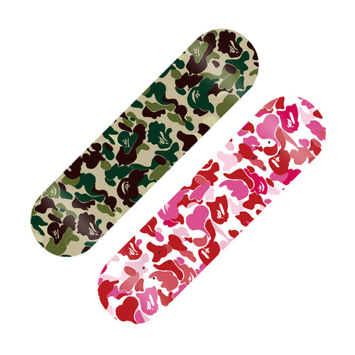 Grafisk skateboarddekk med tilpasset design Skanto