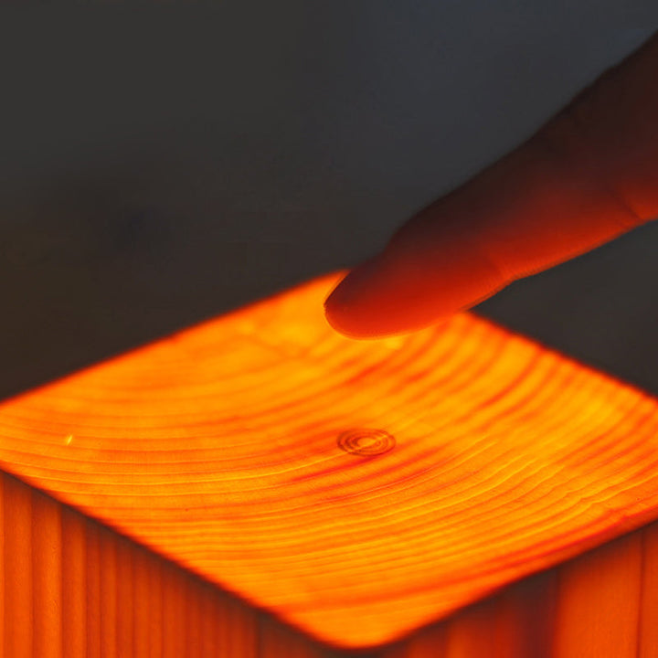 Stilig LED Bordlampe - WoodGlow | Skanto