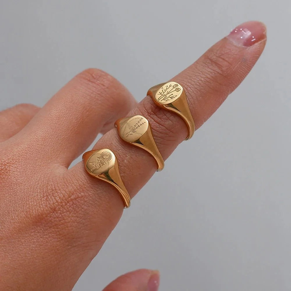 Skanto | 18k Dainty Floral Signetringer