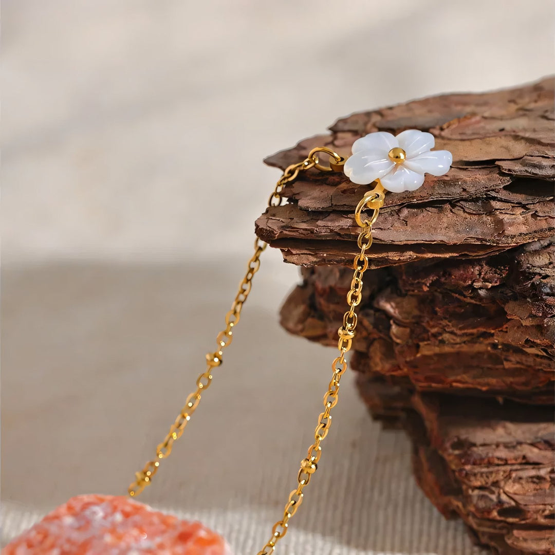 Skanto | 18k Delikat Hvit Blomster Halskjede