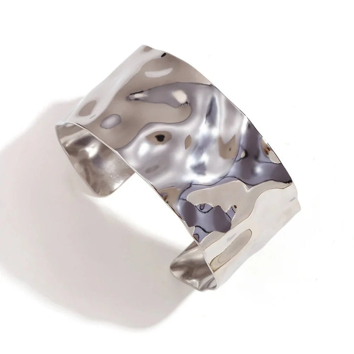 Skanto | 18k Hamret Tekstur Bangle Armbånd