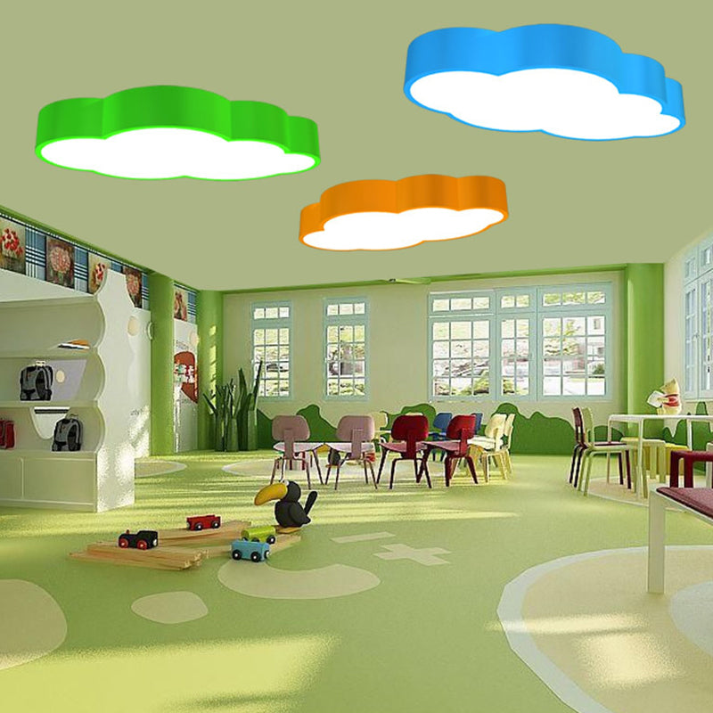LED-sky-lamper til barnerommet – Lekent design i rød/gul/sløyfeform