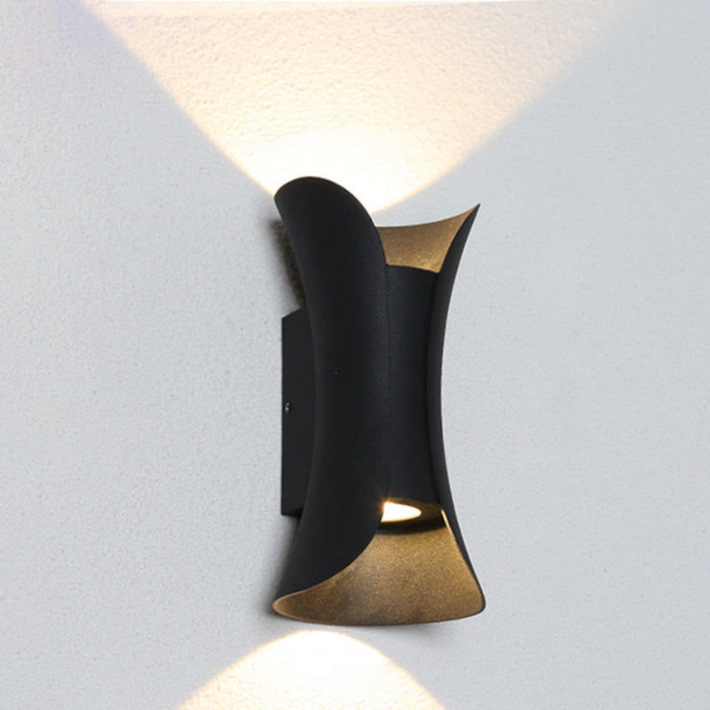 Liten/Stort Flared LED Vegglampe Moderne Metall 2 Lyspærer Svart/Hvit/Hvit-Gull Opp Ned Lys for Terrasse | Skanto