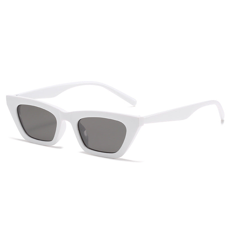 Dame moteriktig geometrisk solbrille i cat-eye stil Skanto