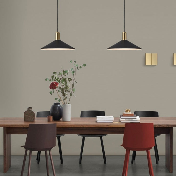 Skanto | Enkel Moderne Kegleformet LED Pendellampe
