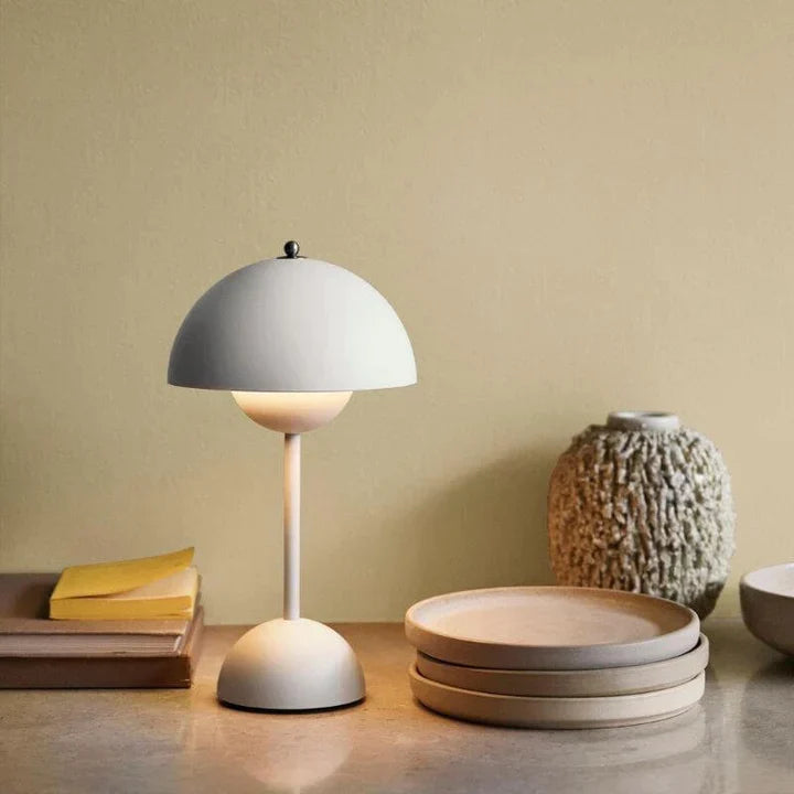 Skanto | Moderne bordlampe