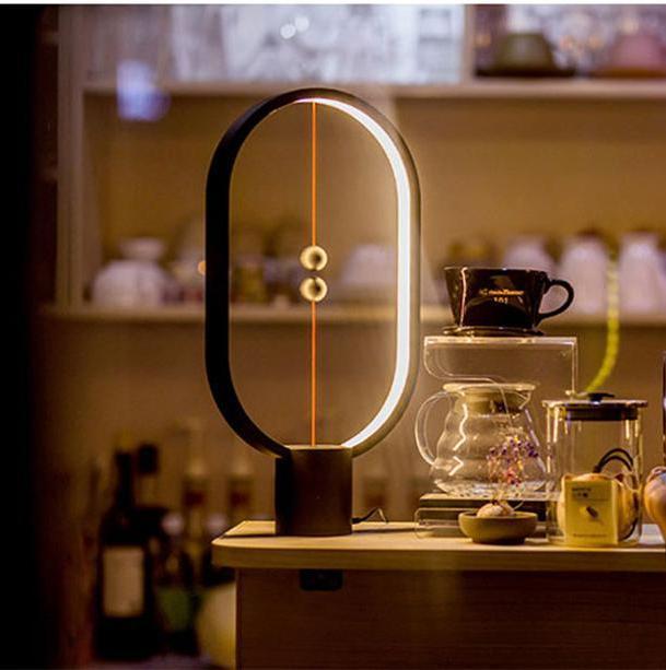 Tao - Moderne Nordisk Magnetisk Balans LED Lampe | Skanto