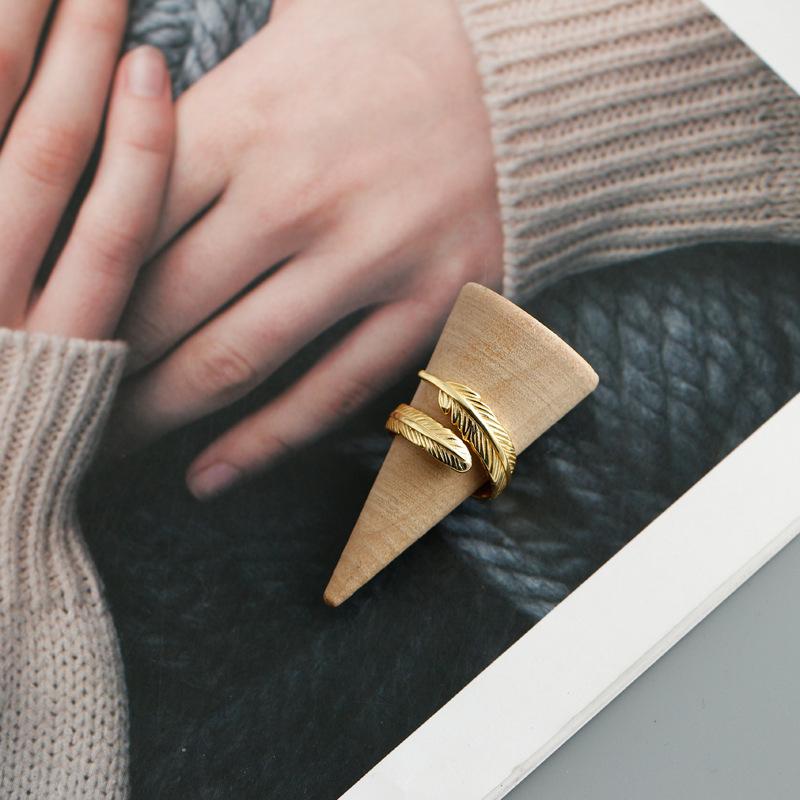Justerbar Golden Spring Ring | Skanto