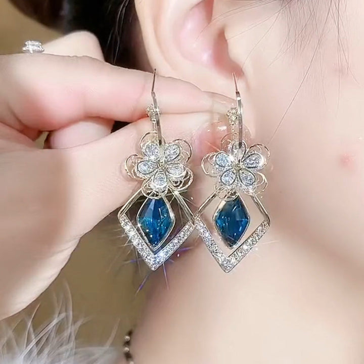 Skanto | Blomst Zircon Rhombic Safir Dangle Øredobber