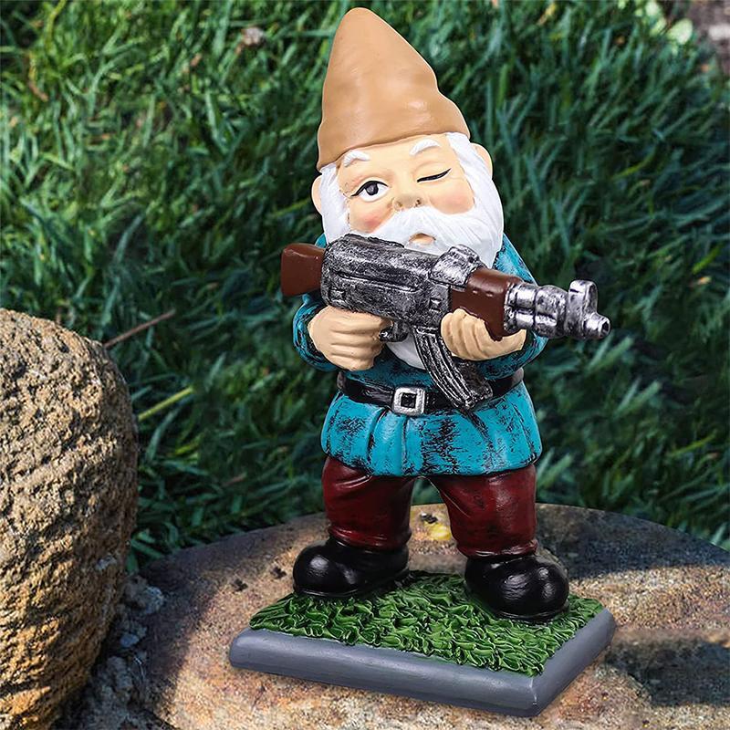 Militær Hagegnome Med Kamuflasjeuniform | Skanto