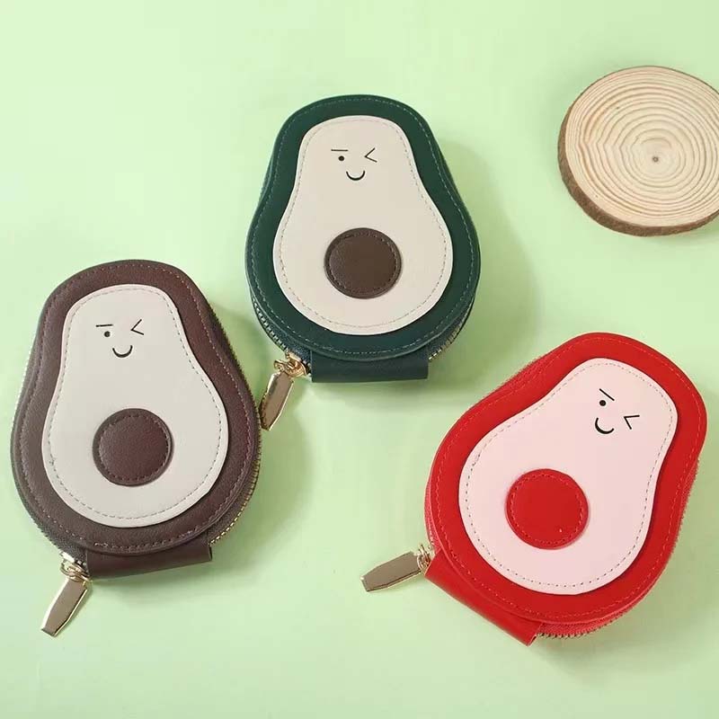Skanto | Avocado-shaped multifunctional card holder