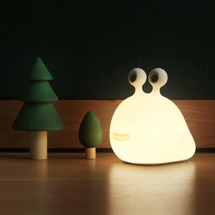 Skanto | Slug Nattbordlampe