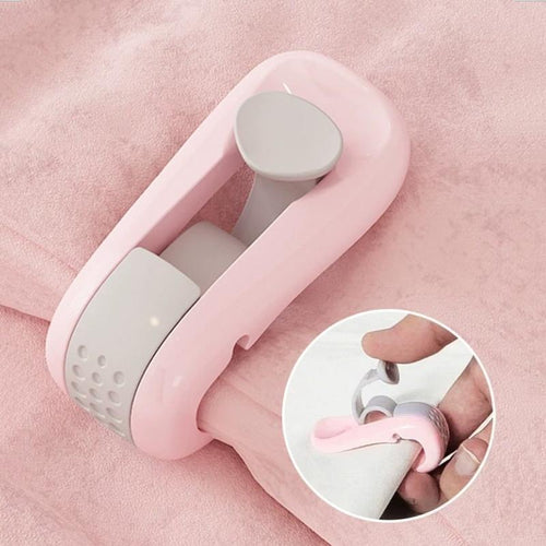 Skanto | Quilt Holder Duvet Clip