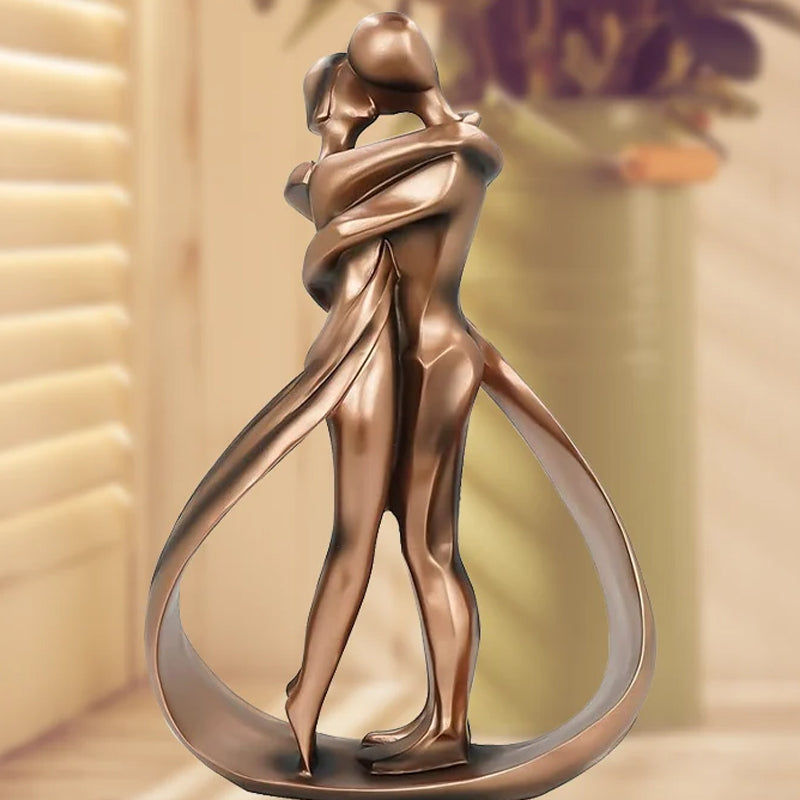 Romantisk Elskere Omfavn Statue | Skanto