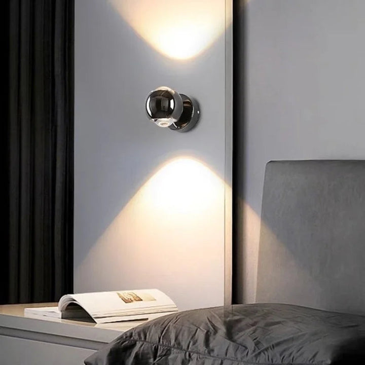 LumièreArt – Stilig Vegglampe med Fleksibel Belysningsskål