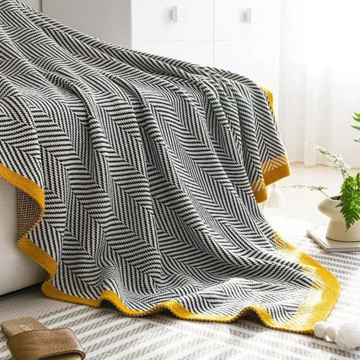 Skanto | Golden Chevron Luxe Blanket