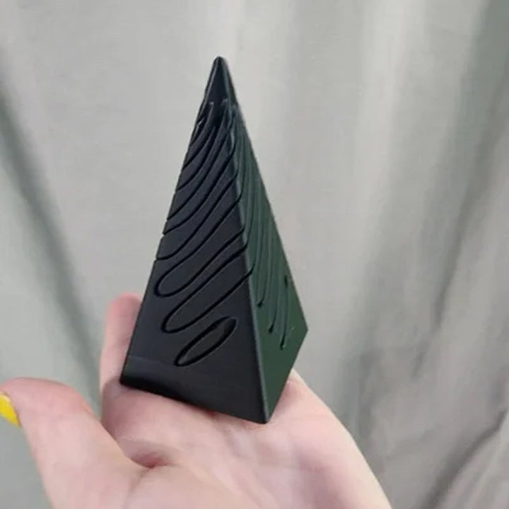 Skanto | Umulig Pyramide Passage Skulptur