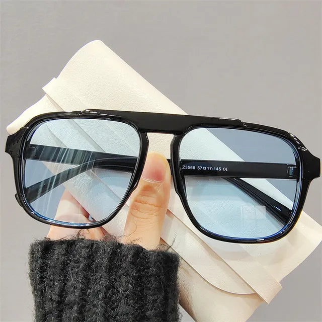 Aric Solbriller | Sporty & Vintage | Skanto