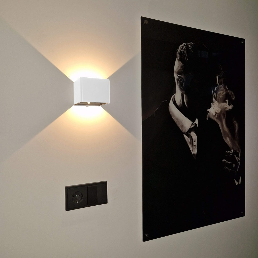 Skanto | Luksus trådløs oppladbar vegglampe – bevegelsessensor og varm LED-belysning (2700K)