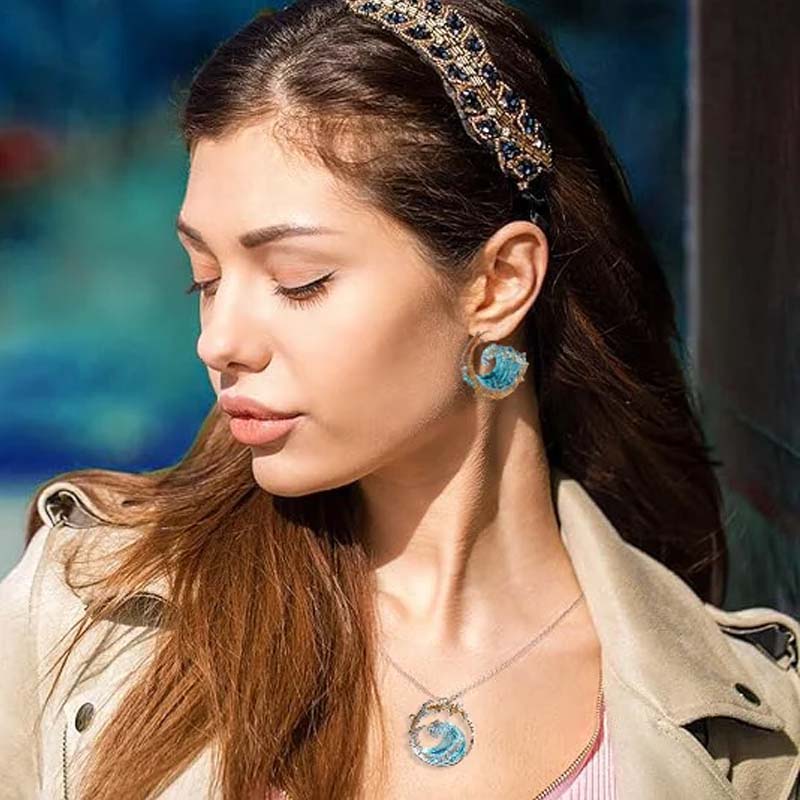 Oceans Oath Necklace | Skanto