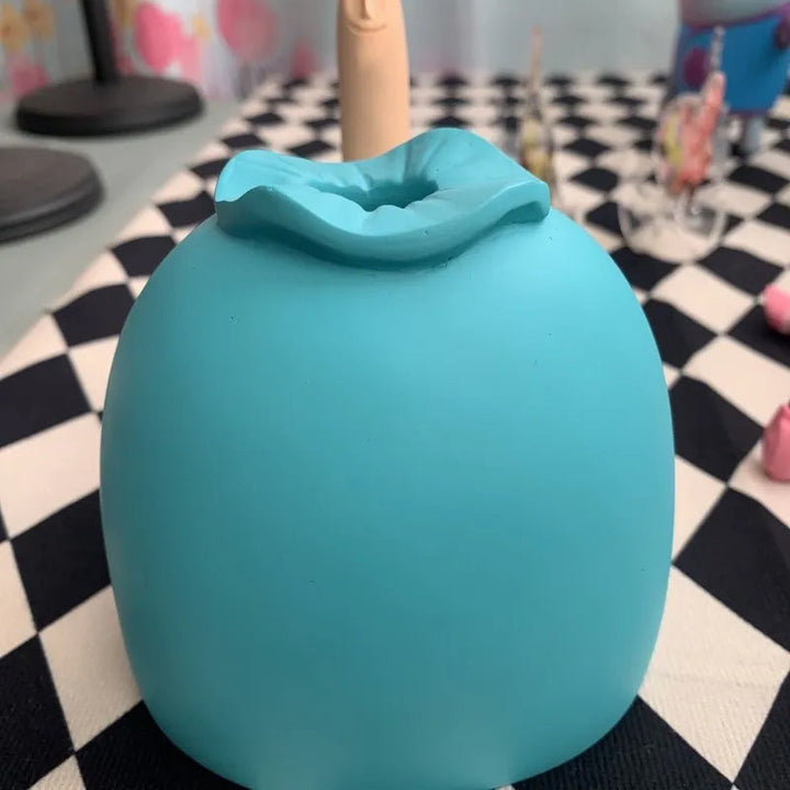 Skanto | Liten Blå Midtfinger Ornament