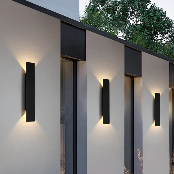 StormGlow Light - Værbestandig LED Utendørs Vegglampe Skanto