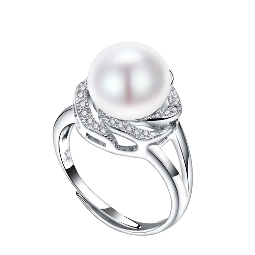 Skanto | Large Pearl Ring | The Ring is Size Adjustable!