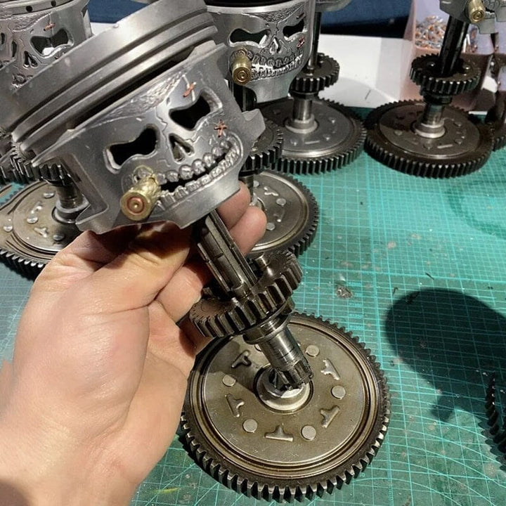 Skanto | Piston Skull Face Skulptur