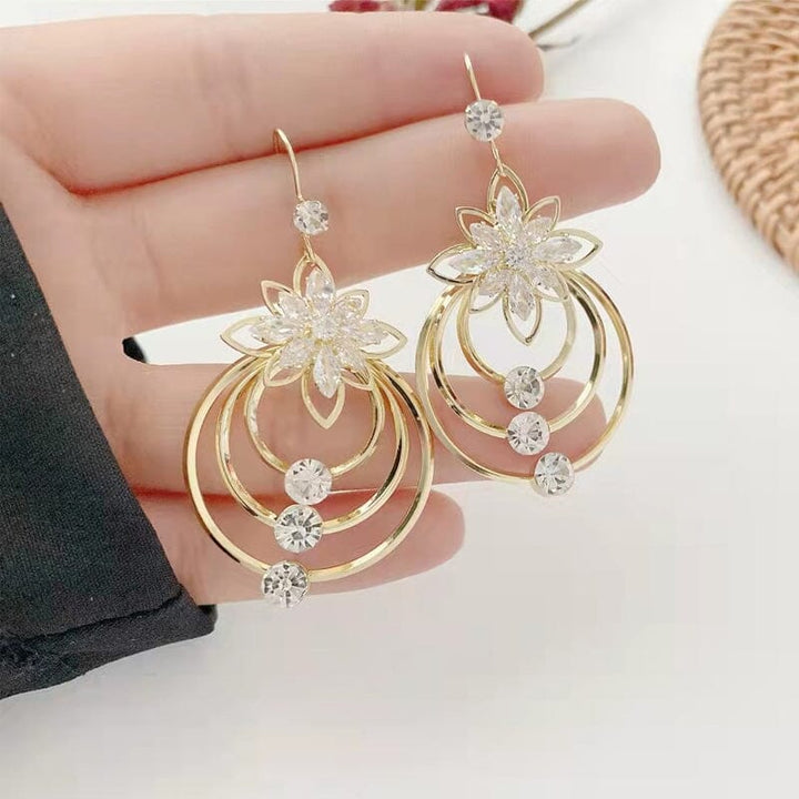 Crystal Lotus Tre Hoop Øredobber | Skanto