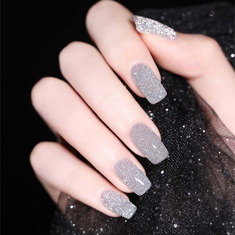 Glitter og diamant neglelakk (8ml) | Skanto
