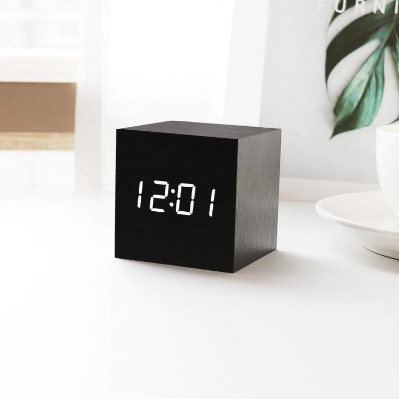 Skanto | LED Kubeklokke
