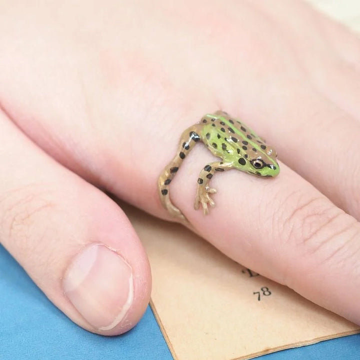 Skanto | Latest-tree Frog Ring & Earrings
