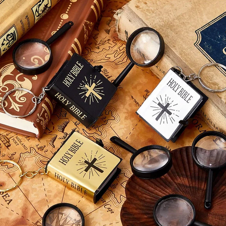 Skanto | Mini Book Bible Nøkkelring