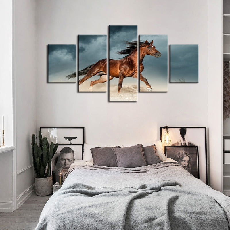 5 Stykke Brunt Hest i Ørkenen - Lerret Veggkunst Maleri | Skanto