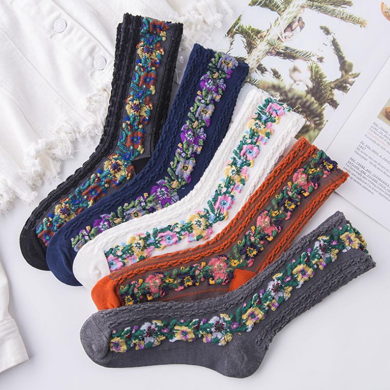 Skanto | Vintage Floral Style Cotton Crew Socks