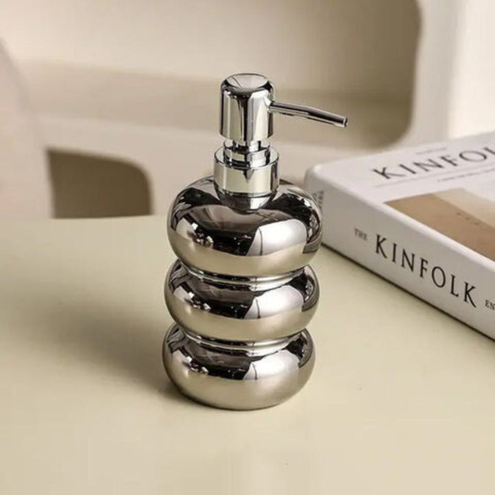 Keramisk dispenser med pumpe Skanto