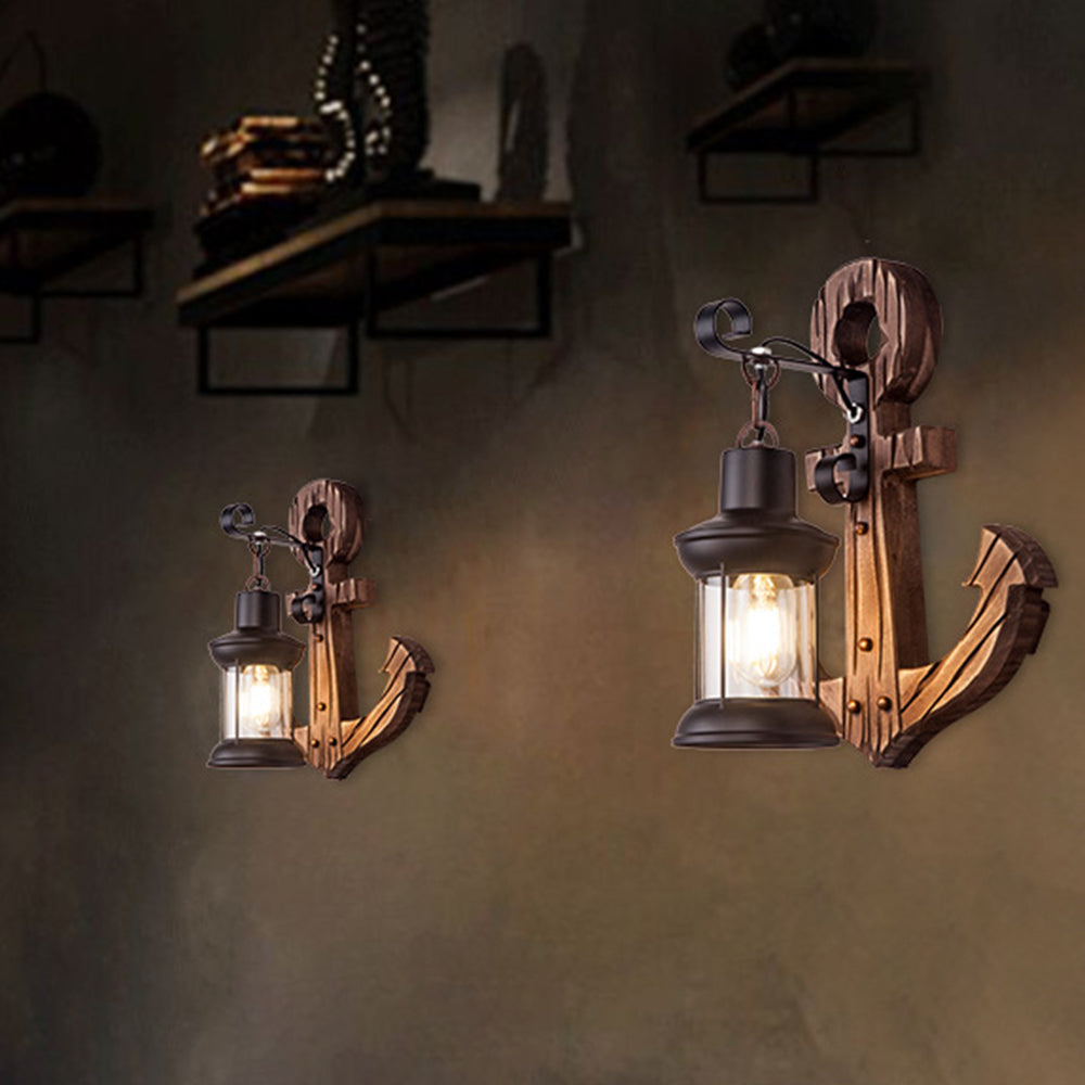 Skanto | Rustikk Tre Anker Vegglampe med Lantern