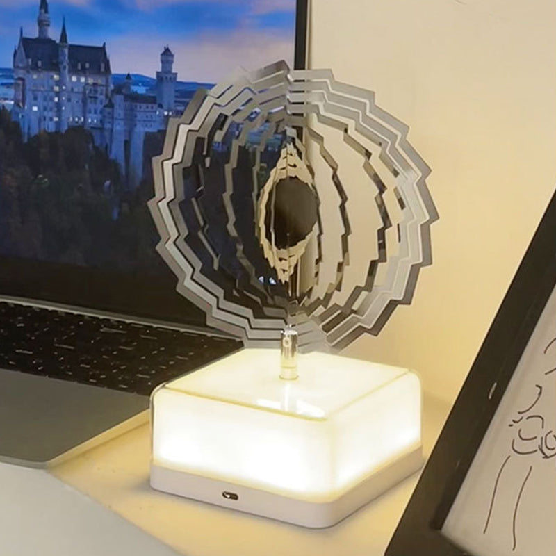 Roterende ambientelys laget av metall | Skanto