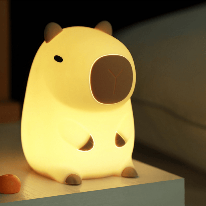 Skanto | SquishBara | Capybara Squishy Nattlys Ideell gave for alle aldre