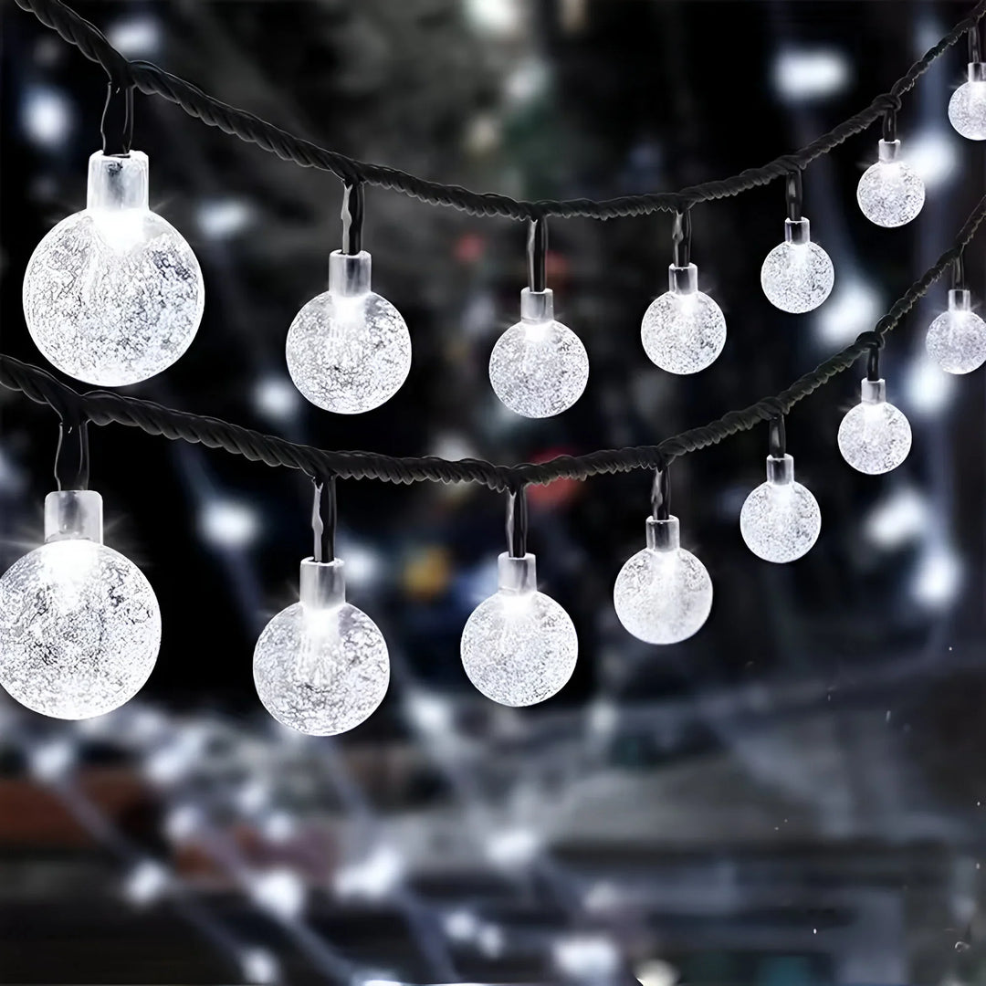 LumeGlobe – Solcelledrevne hagelamper i krakelert glass
