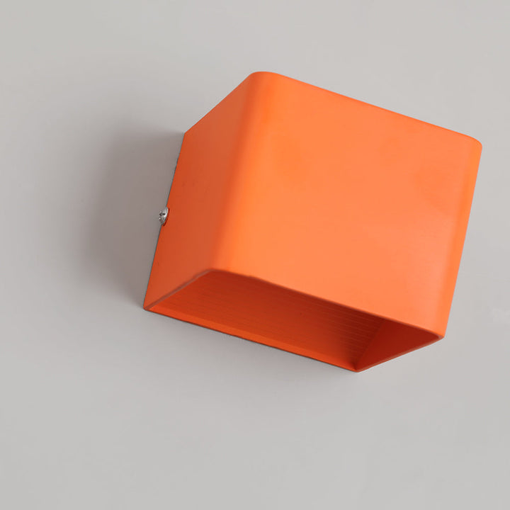 LumiBox - Firkantet LED Vegglampe | Modern Design i Svart, Hvit og Grønn for Soverom og Stue | Skanto