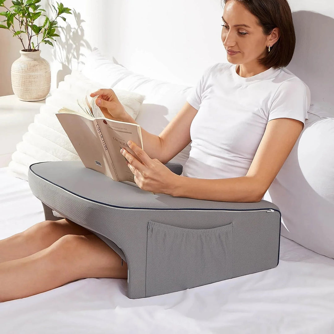 Skanto | ComfortDesk Lap Cushion – Bærbar Laptop- og Leseplattform med Minne Skumm støtte