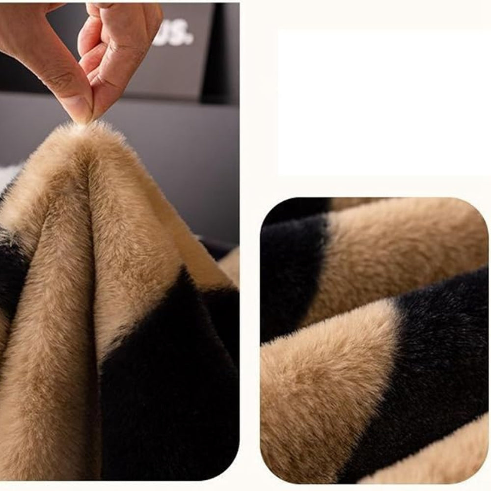 Skanto | Wild Stripes Zebra Fleece Sofa Cover