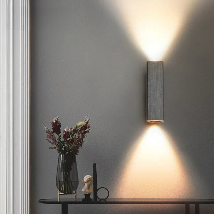 LumiGlow - Stillegående LED Vegglampe med Varme og Kjølige Lys | Skanto
