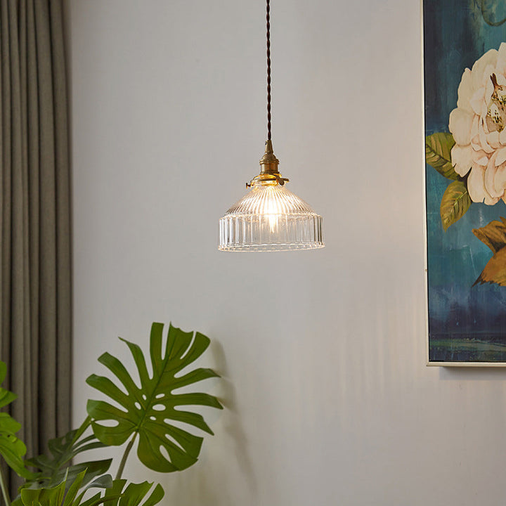 Rustikk pendellampe med bølget glass – industridesign