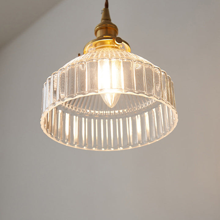 Rustikk pendellampe med bølget glass – industridesign