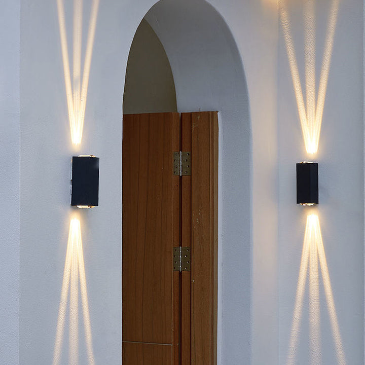 Vanntett LED-vegglampe for utendørs bruk