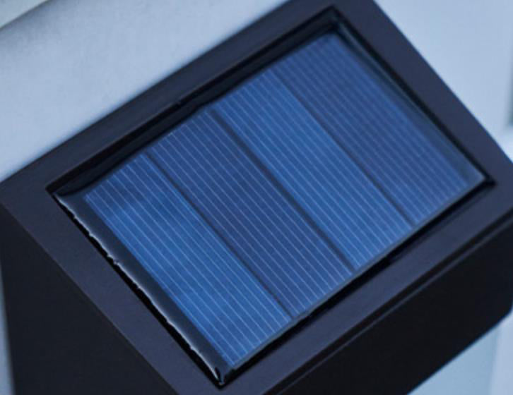 Solar Square Frosted Glass Vanntett Utendørs LED Vegglampe | Skanto