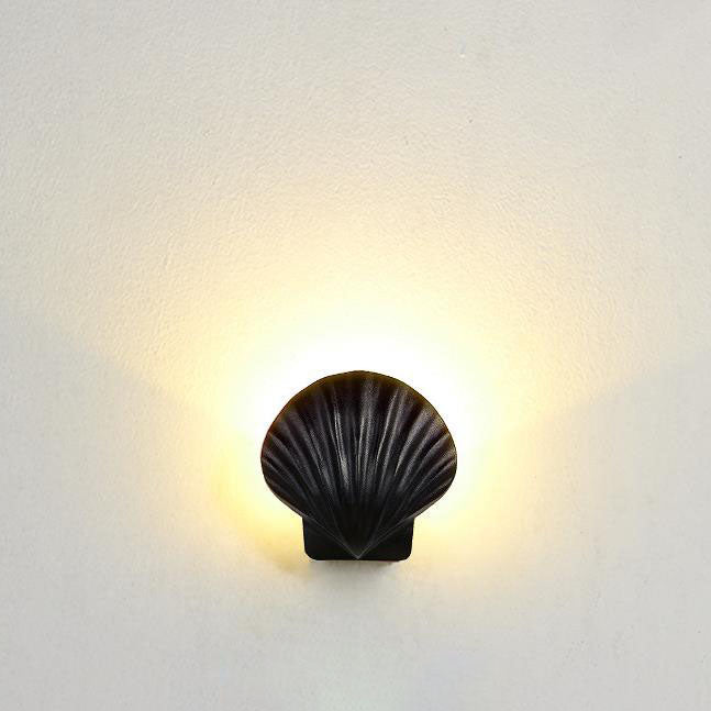 Kreativ design for utendørs bruk: Vanntett LED-vegglampe av aluminium med LED-belysning, laget av aluminium.
