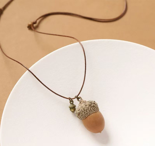 Vintage Oak Acorn Pendant Necklace | Skanto